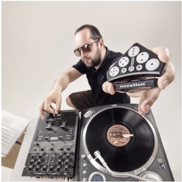 K-lu Novation támogatója lett